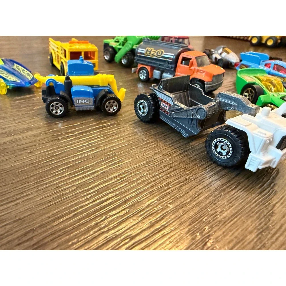 Hot Wheels Matchbox Toy Car Lot Kids OS Mixed Diecast Racing Construction Trucks